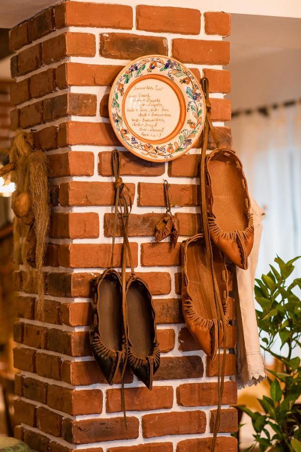 Villa Casa Cu Cerdac Nucşoara Exterior foto
